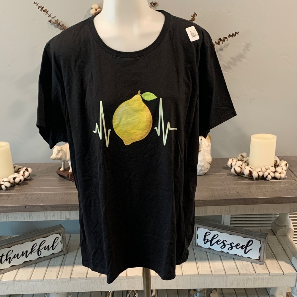 Port and Company Black Tee with Lemon Design